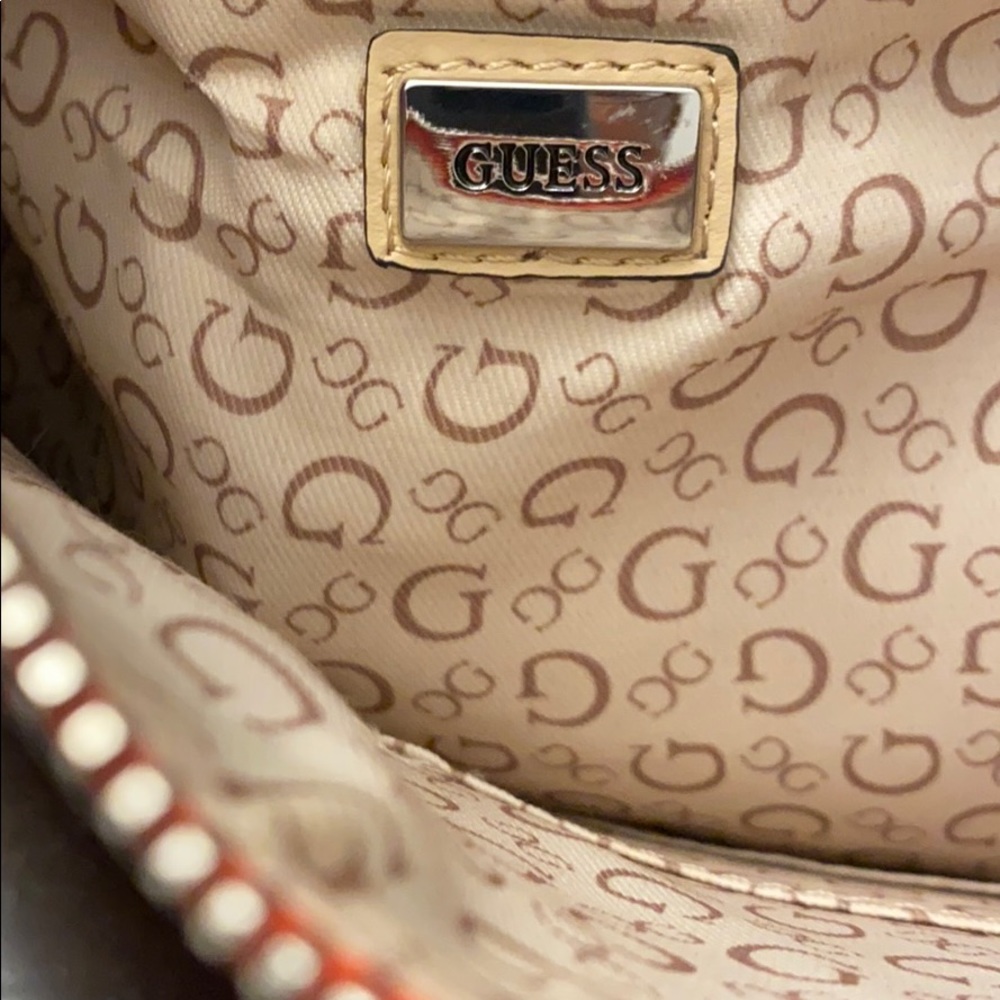 Guess Handbag “Authentic” - Picture 6 of 6